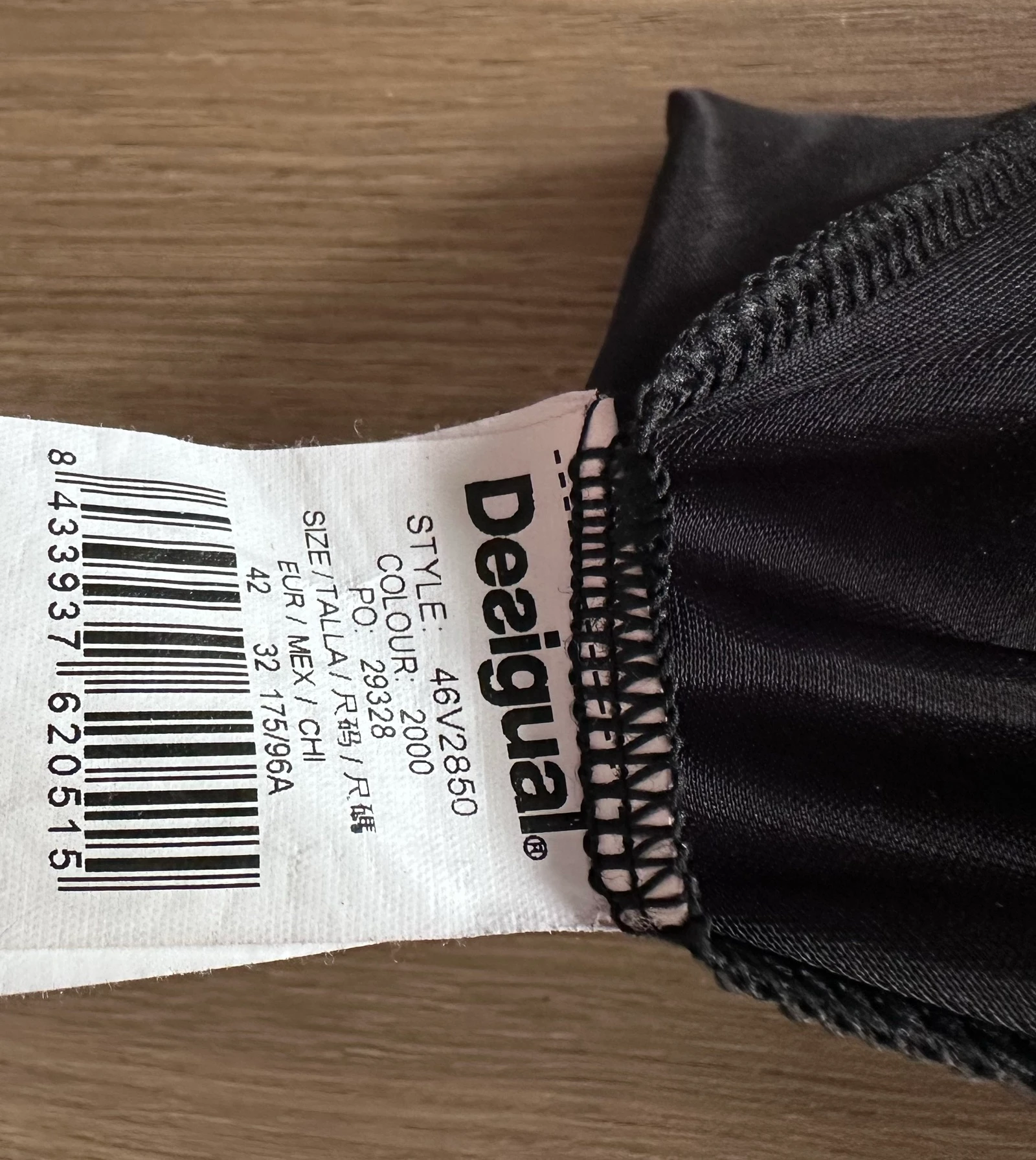 Robe Gráfica Nova Desigual – Modelo Forrado – Tamanho 42 – Nunca Usada – photo 12